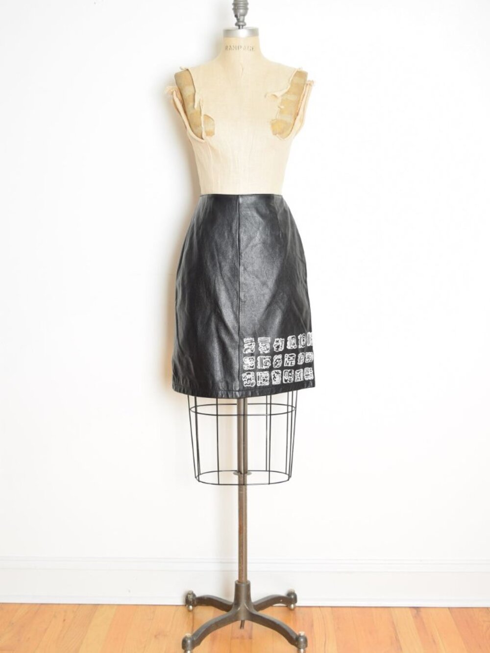 vintage Y2K skirt Wilsons Leather black buttery soft Inca print painted mini M